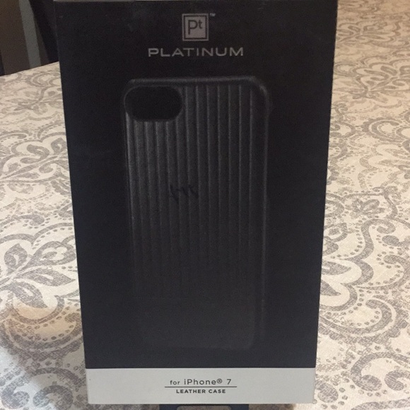 Platinum iPhone 7/8 leather case - Picture 2 of 8